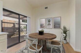 256 Blackfoot Ln in Ventura, CA - Foto de edificio - Building Photo