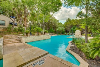 18200 Blanco Springs in San Antonio, TX - Building Photo - Building Photo