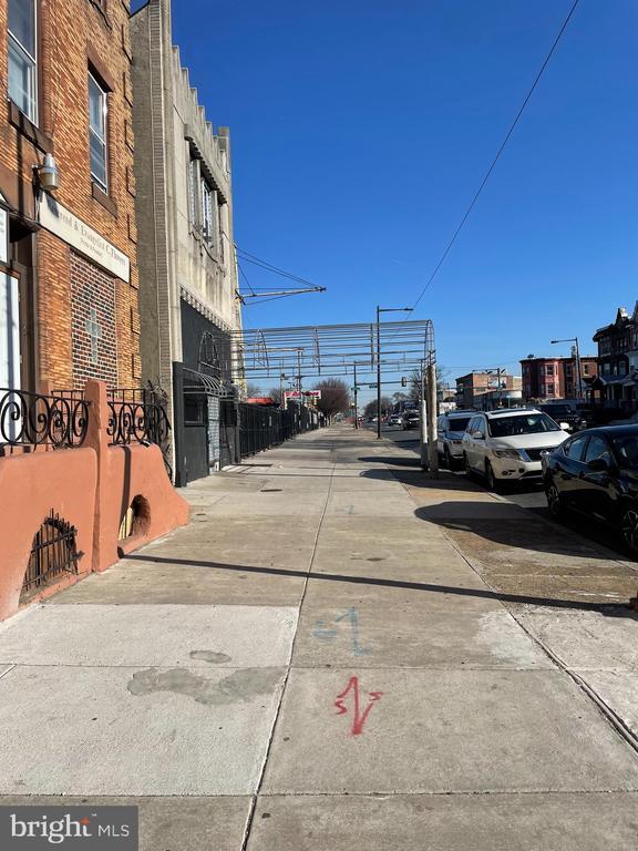 property at 3820 N Broad St
