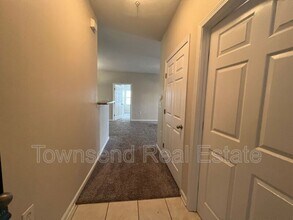 621 Marshtree Ln in Fayetteville, NC - Building Photo - Building Photo