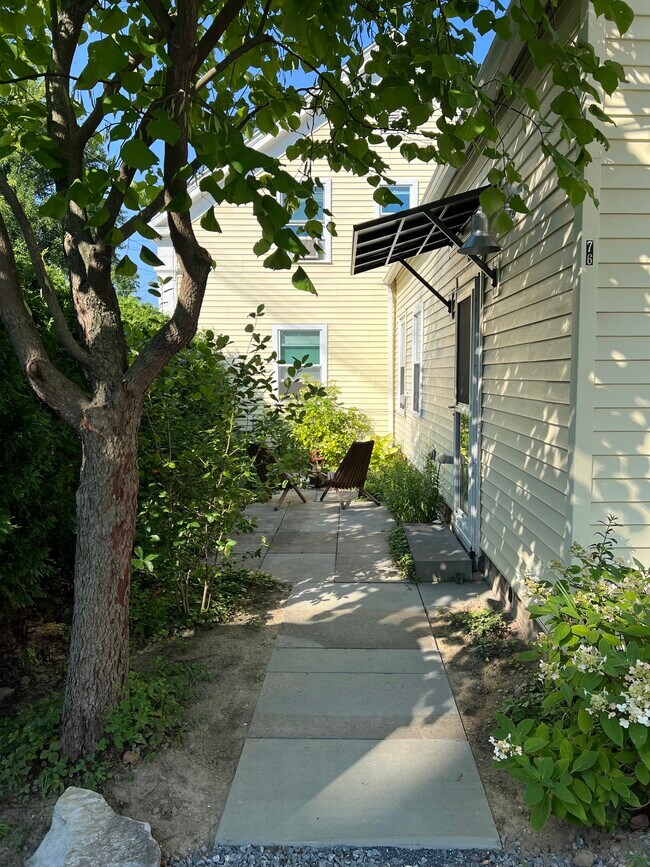 76 School St, Unit 76 School St