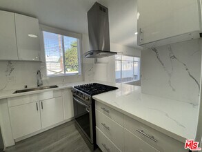 1279 N Harper Ave in West Hollywood, CA - Building Photo - Building Photo