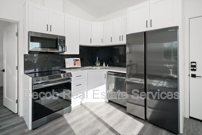 4685 49th St in San Diego, CA - Building Photo - Building Photo