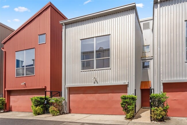 property at 811 Robin St