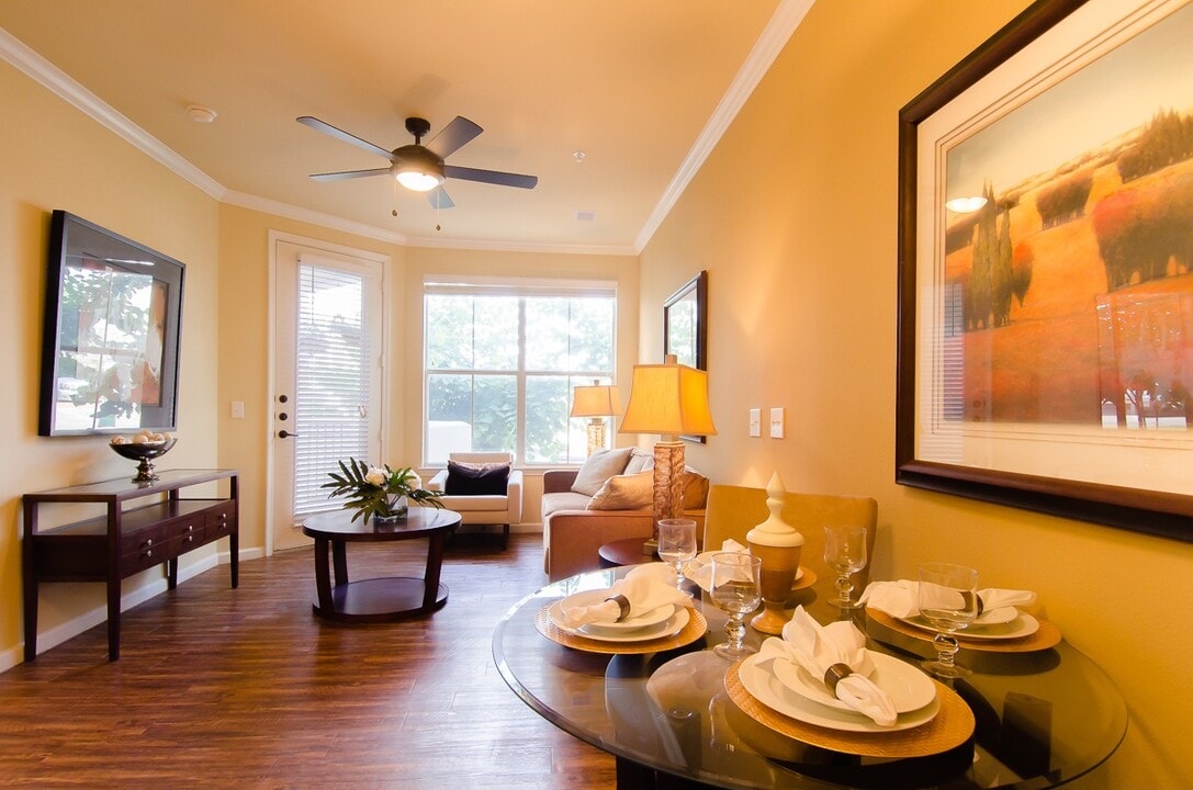 Andalucia Villas in Odessa, TX - Building Photo