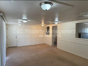 15290 Sunset Dr in Livingston, CA - Building Photo - Building Photo