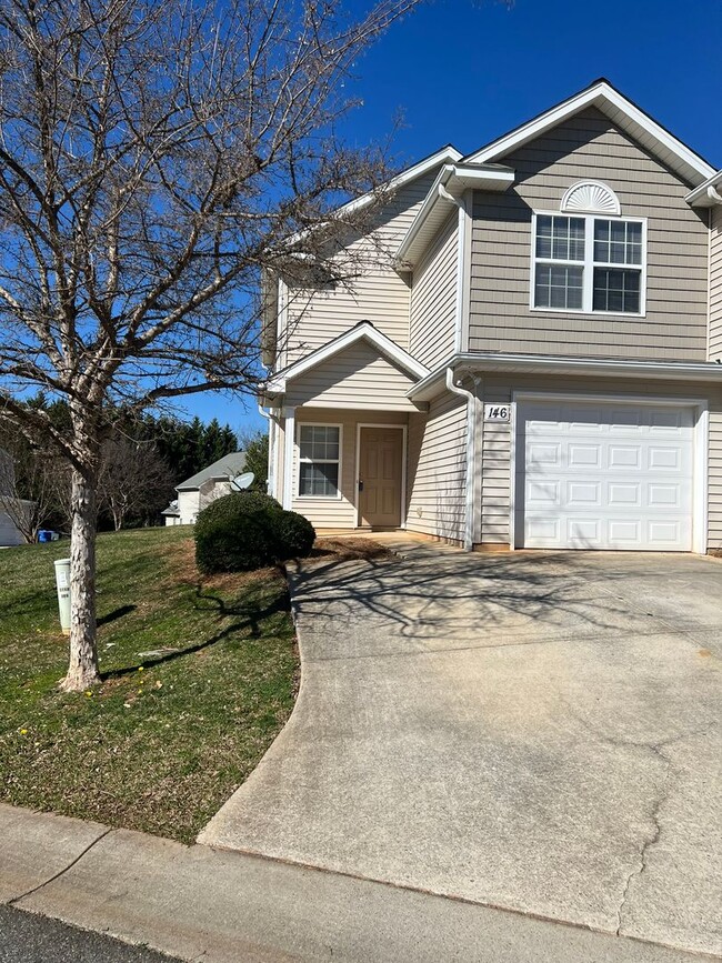 property at 146 Clusters Cir