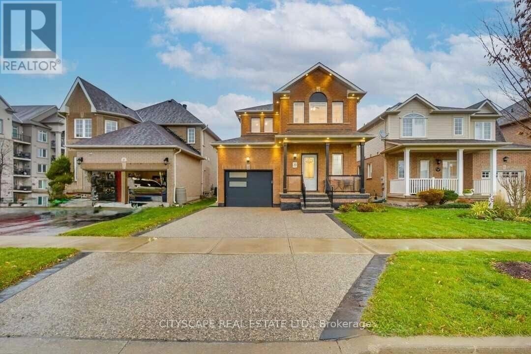 39 SINCLAIR Blvd in Milton, ON - Building Photo