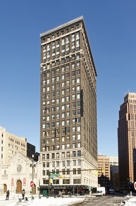 Washington Boulevard Apartments in Detroit, MI - Foto de edificio