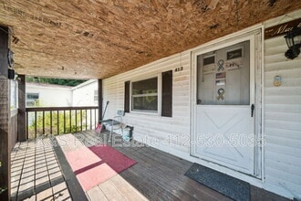 413 Main St in New Stanton, PA - Building Photo - Building Photo