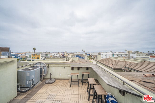 property at 642 Hermosa Ave