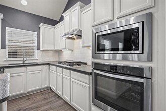 253 Joseph Dr in Buda, TX - Building Photo - Building Photo