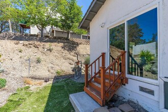 321 Duchess Dr in Copperopolis, CA - Foto de edificio - Building Photo