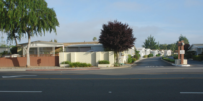 275 Burnett Ave in Morgan Hill, CA - Building Photo - Building Photo