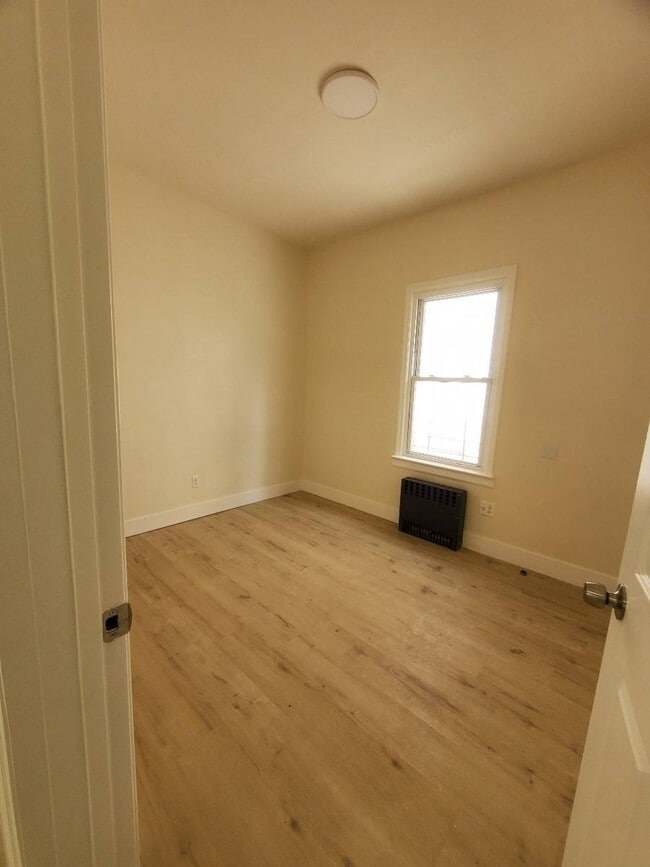 113 Winter Ave in Staten Island, NY - Building Photo - Building Photo