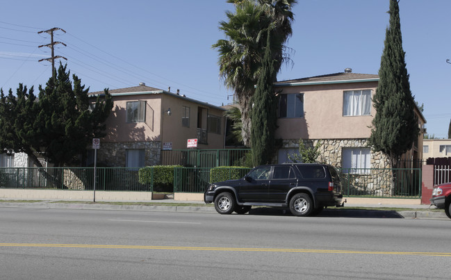 6543 Vineland Ave in North Hollywood, CA - Building Photo - Building Photo