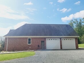 275 Rustic Ln in Lynchburg, VA - Building Photo - Building Photo