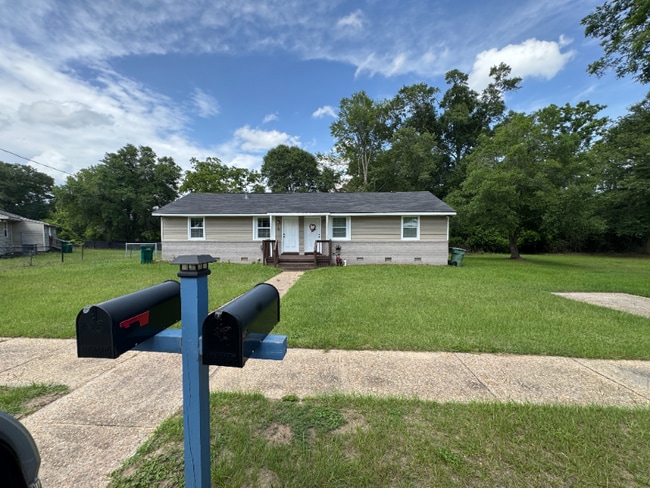 109 Aventura Ct in Ozark, AL - Building Photo - Building Photo