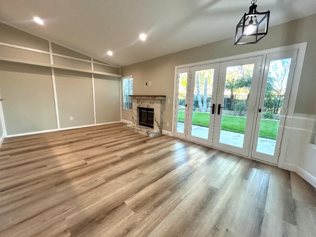 1742 Oakview Way in Upland, CA - Building Photo - Building Photo