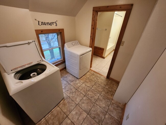 N4120 County Road P, Unit B in Rubicon, WI - Building Photo - Building Photo