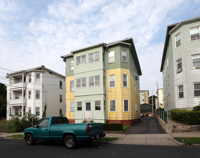 20 Horace St in New Britain, CT - Building Photo - Building Photo