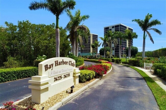 26225 Hickory Blvd, Unit 5A in Bonita Springs, FL - Building Photo - Building Photo