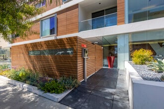 The Hollywood in Los Angeles, CA - Building Photo - Building Photo