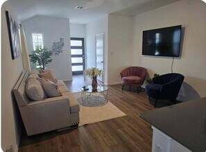 215 Canley Lp in Hutto, TX - Building Photo - Building Photo