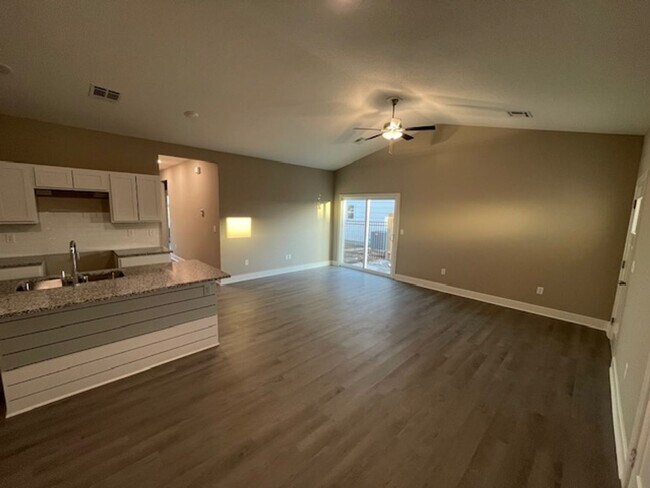 2755 S Greenleaf St in Wichita, KS - Building Photo - Building Photo