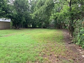 2236 Carlisle Rd in The Village, OK - Building Photo - Building Photo