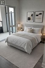 705 Davis Dr in Newmarket, ON - Building Photo - Building Photo