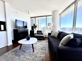 689 Abbott St in Vancouver, BC - Building Photo