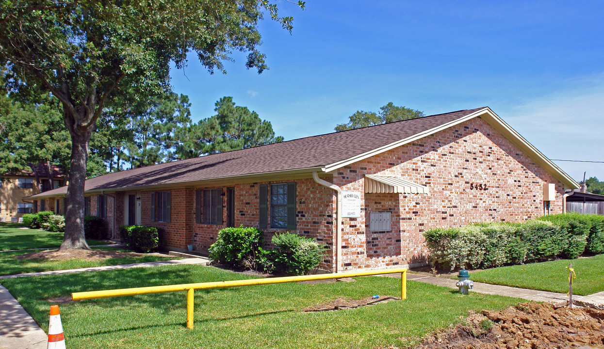 Heather Glen Townhomes in Beaumont, TX - Building Photo