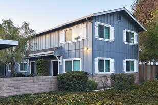 30th Ave Townhomes in Santa Cruz, CA - Building Photo