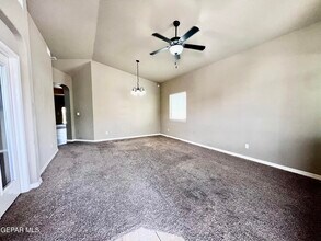 3133 Clearbrook in El Paso, TX - Building Photo - Building Photo