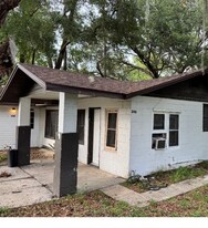 24 2nd St SE in Fort Meade, FL - Building Photo
