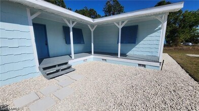 4112 2nd St W in Lehigh Acres, FL - Building Photo - Building Photo