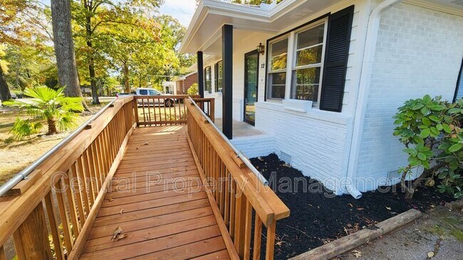 12 Carter Dr in Greenville, SC - Building Photo - Building Photo