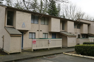 Marion Court Apartments in Bremerton, WA - Foto de edificio - Building Photo