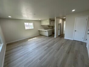 16709 S Denver Ave, Unit 16709 Apt. #4 in Gardena, CA - Building Photo - Building Photo