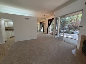 783 Grayling Bay in Costa Mesa, CA - Building Photo - Building Photo