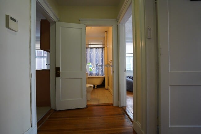 5-11 Barrows St