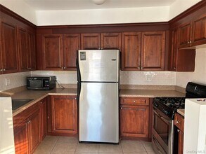 126 Deer Park Ave in Babylon, NY - Building Photo - Building Photo