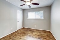 4023 Cedar Forest Dr photo'