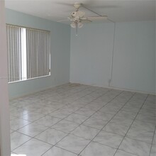 215 Main Blvd-Unit -1A in Boynton Beach, FL - Foto de edificio - Building Photo