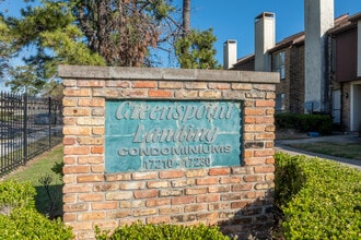Greens Landing Condominiums in Houston, TX - Building Photo - Building Photo