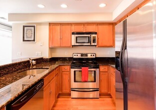 1628 C St SE in Washington, DC - Foto de edificio - Building Photo