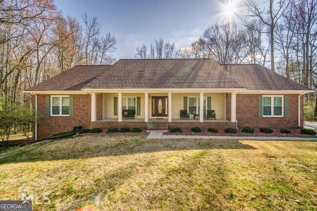 property at 832 Goza Rd