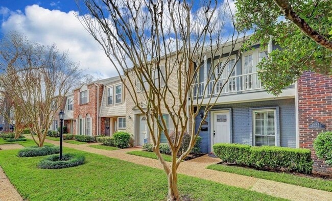 property at 12743 Huntingwick Dr