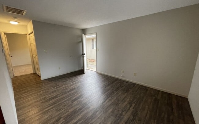 2118 N Jefferson Ave in Springfield, MO - Building Photo - Building Photo